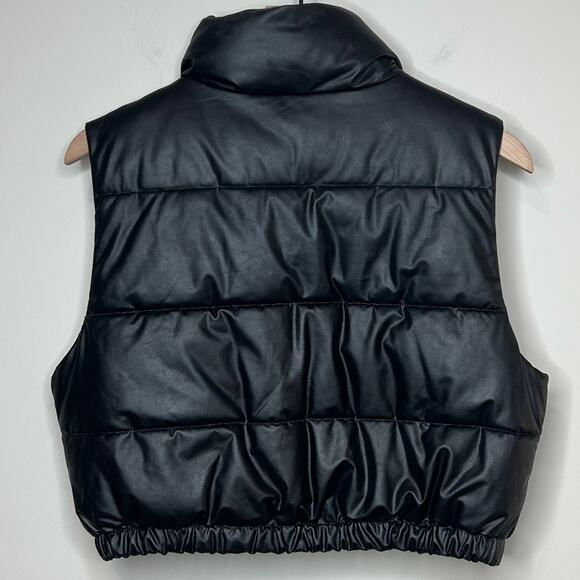 Offline by Aerie Black Faux Leather Puffer Vest Size M Vegan - Picture 5 of 10